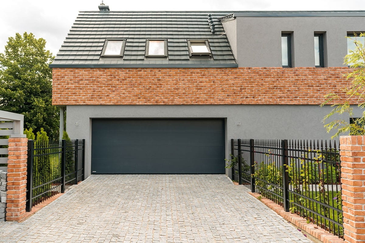 Realizacja NBS System – brama segmentowa KRISHOME